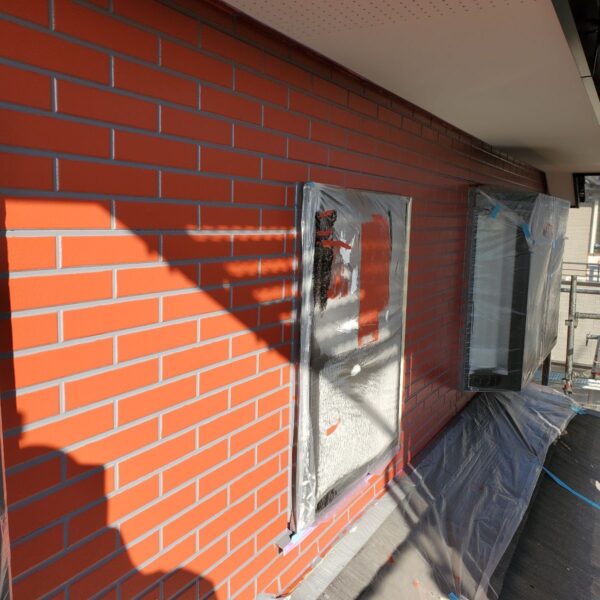 栃木県宇都宮市　外壁塗装工事　窓のコーキング増し打ち工事を行いました！