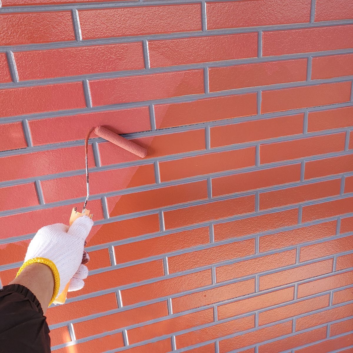 栃木県宇都宮市　外壁塗装工事　塗装工事は屋根と外壁のセットがおすすめです！