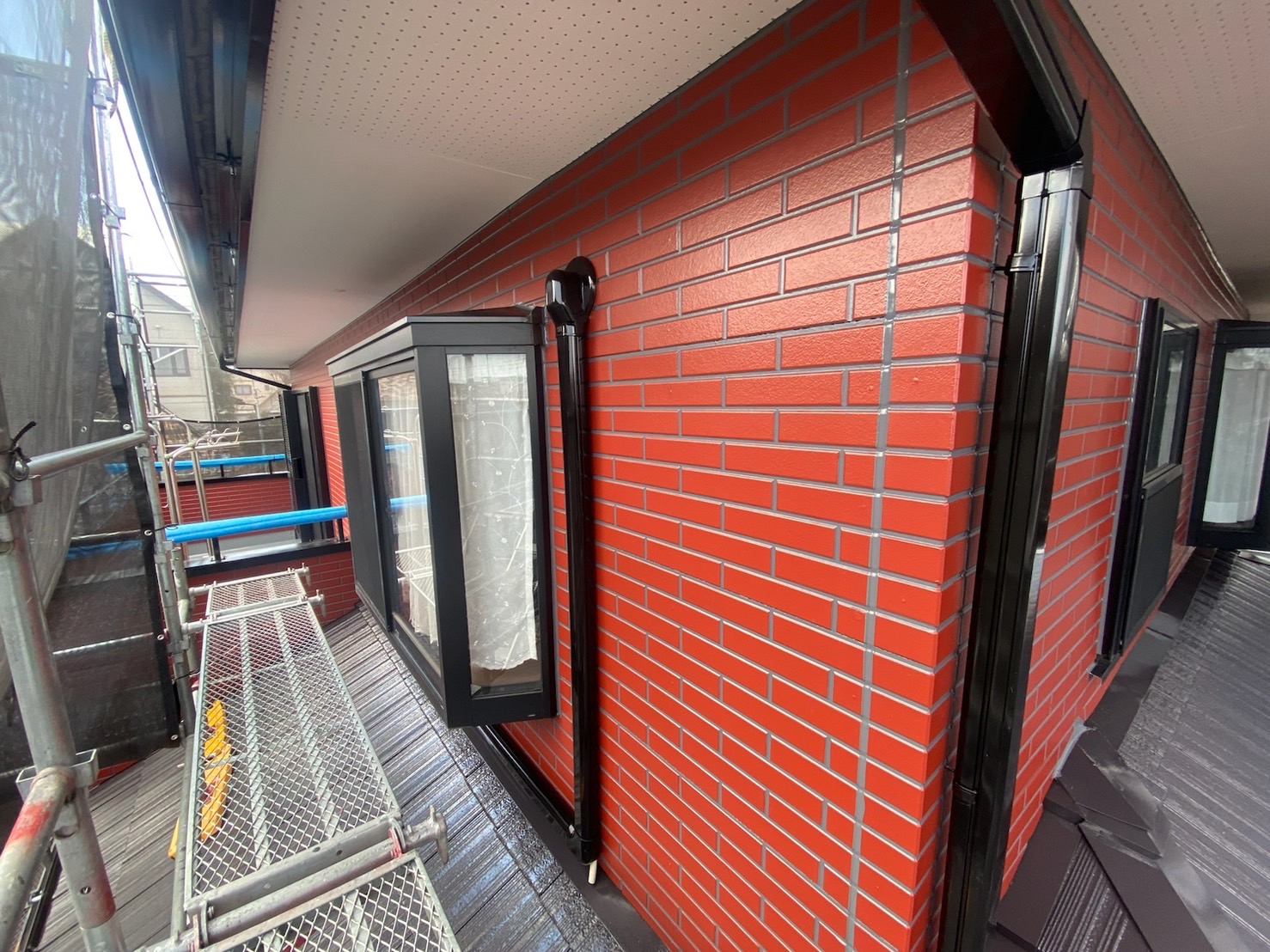 栃木県宇都宮市　外壁塗装工事　外壁目地のコーキング打ち替え