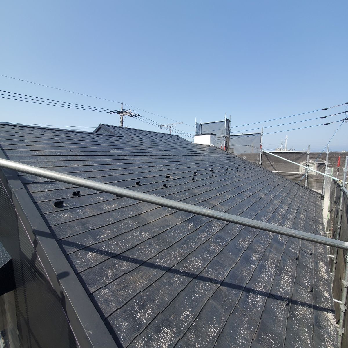 栃木県佐野市　屋根塗装工事　屋根を傷んだままにすると大変！