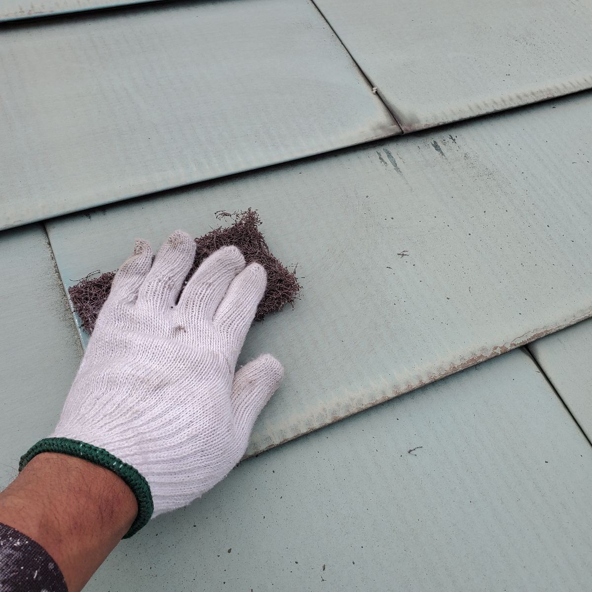 栃木県栃木市　屋根塗装工事　高圧洗浄〜ケレン　屋根塗装をする目的