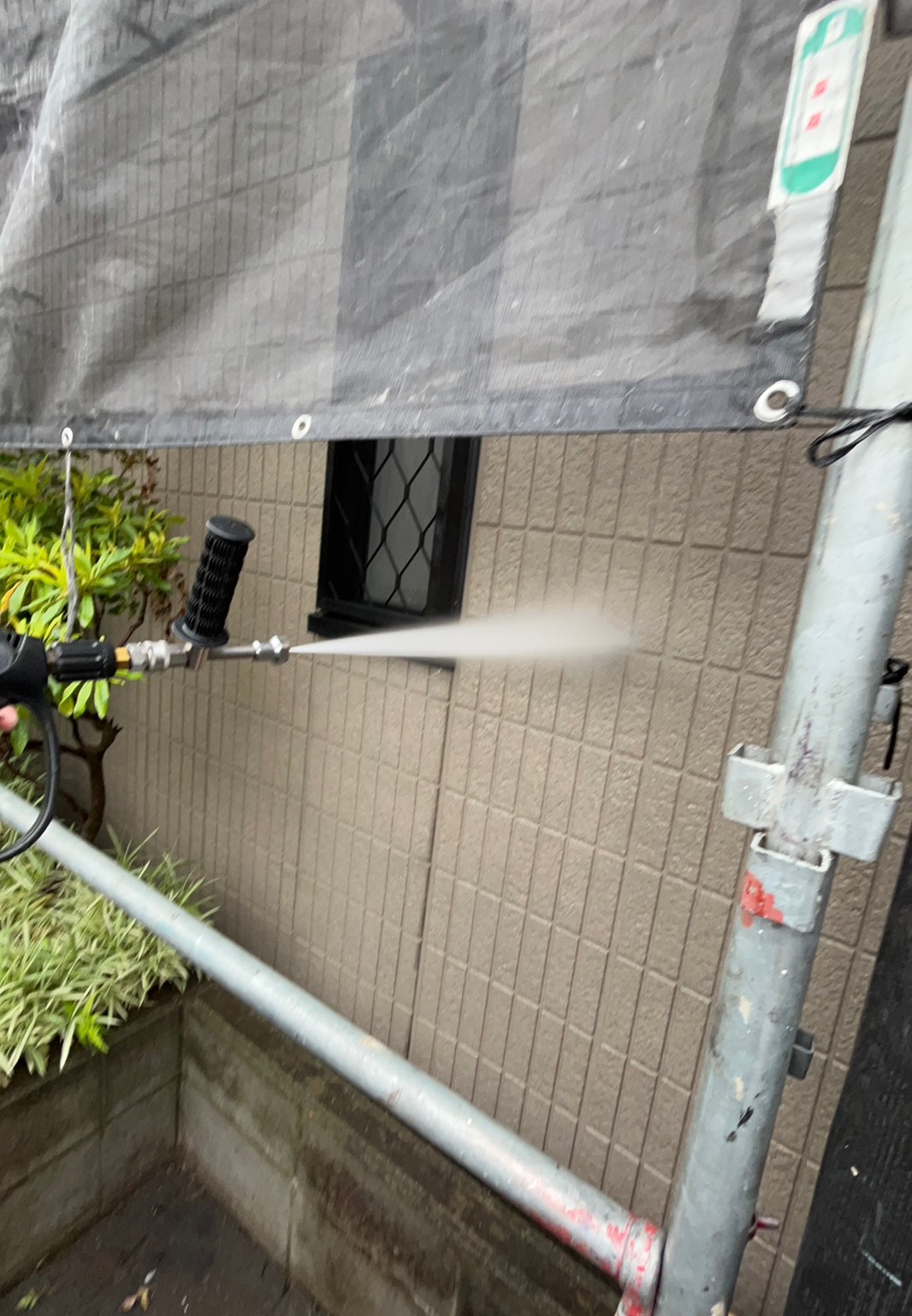栃木県宇都宮市　屋根・外壁塗装工事　高圧洗浄を行いました！
