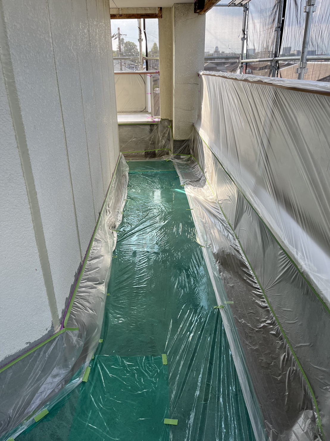 栃木県下野市　マンション外壁塗装・付帯部塗装工事　きれいな現場を保つ養生作業