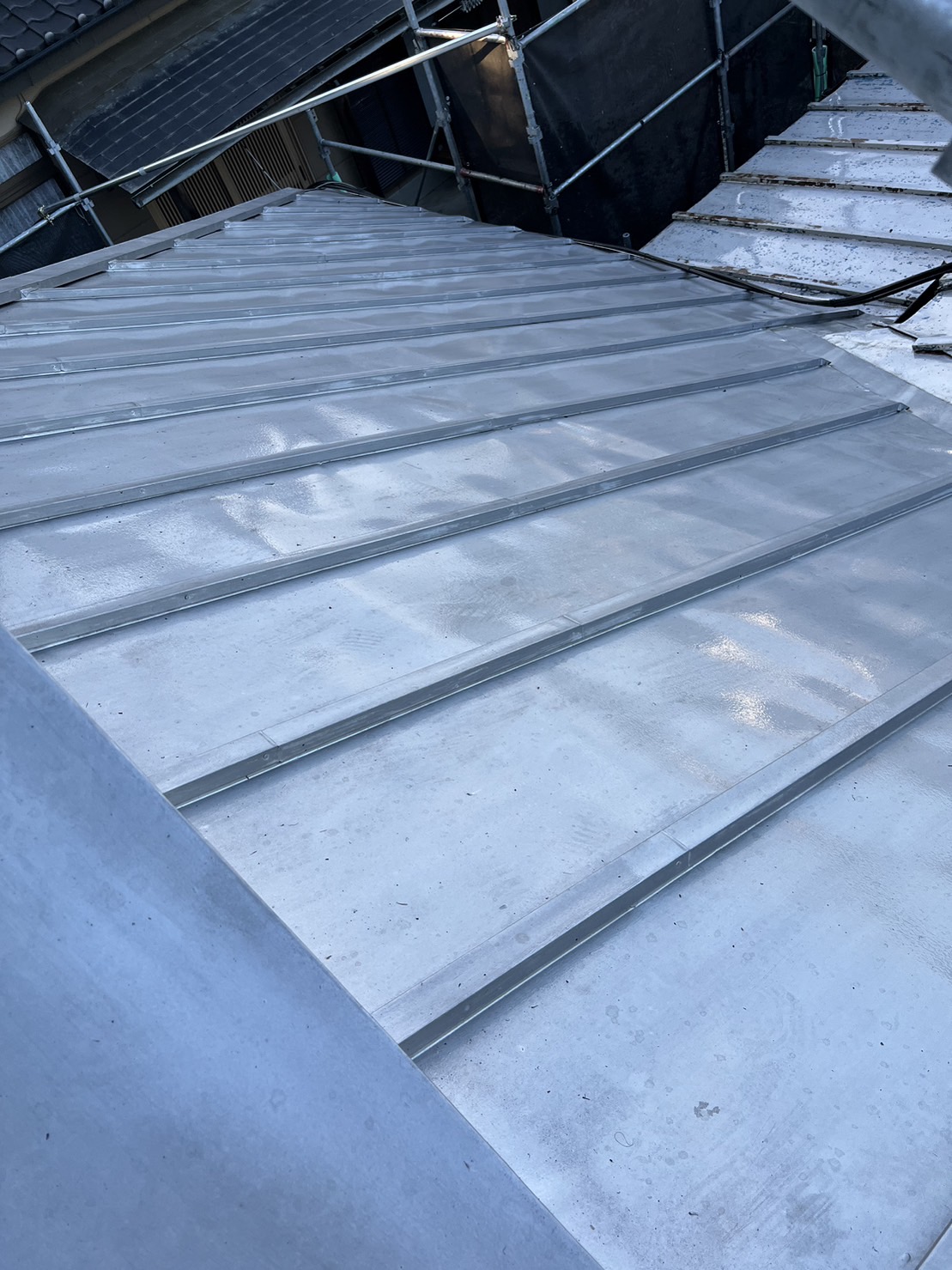 栃木県真岡市　屋根塗装工事　金属屋根を塗装するタイミングについて