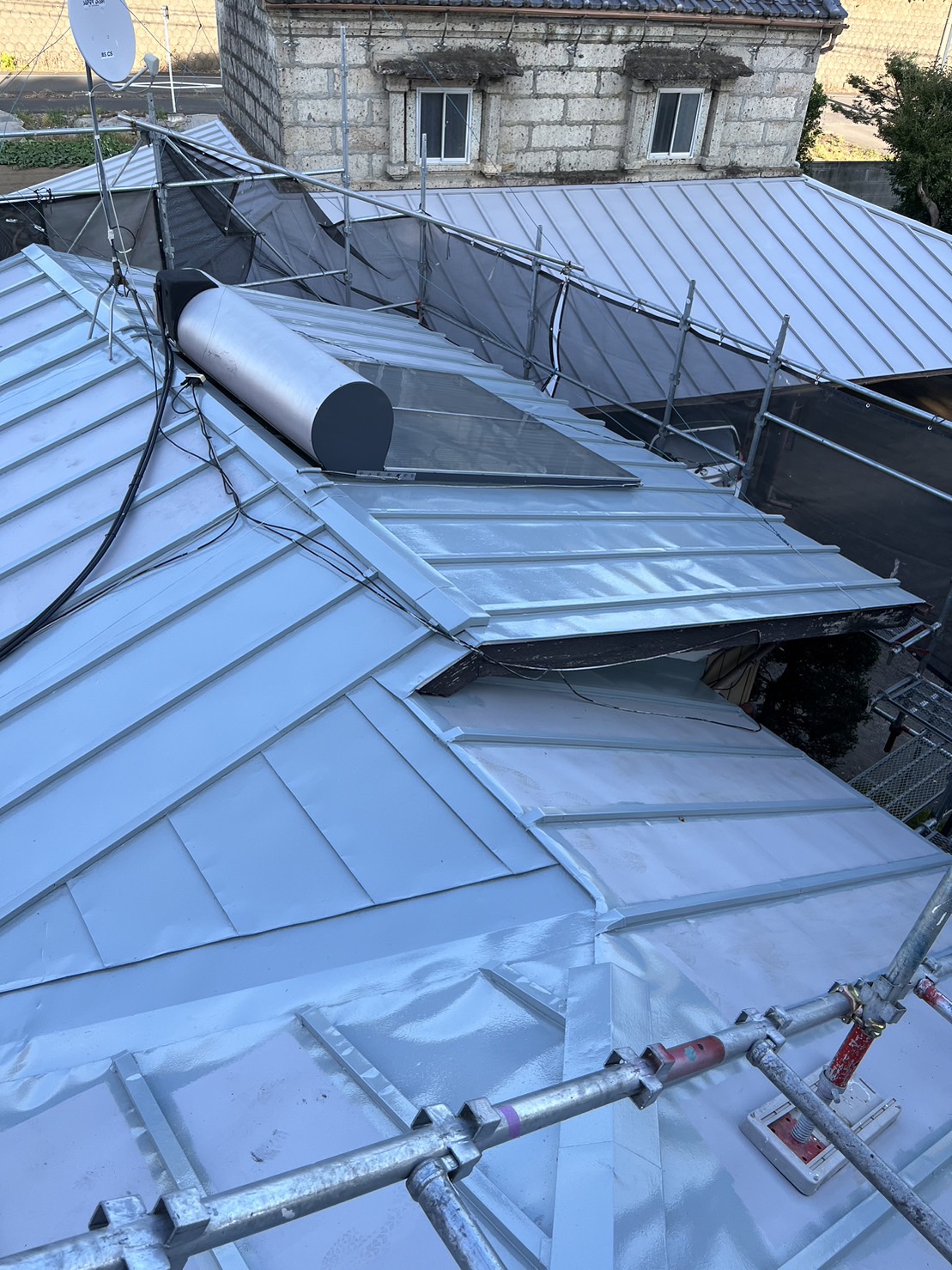 栃木県真岡市　屋根塗装工事　屋根からの雨漏りに注意！気づいたら早めに動き出しましょう！