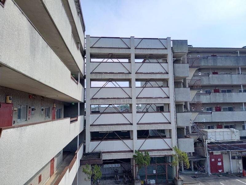 栃木県足利市　Yコーポ　外壁塗装工事　施工前〜足場組み立て設置