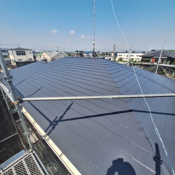 長く効果を発揮するフッ素塗料 スーパーシャネツサーモFで屋根を仕上げました｜栃木県河内郡上三川町