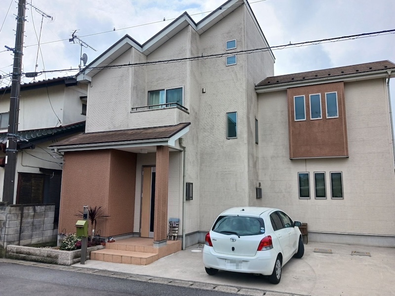 T様邸の屋根塗装・外壁塗装工事が完了！施工前と施工後をレポート｜栃木県小山市