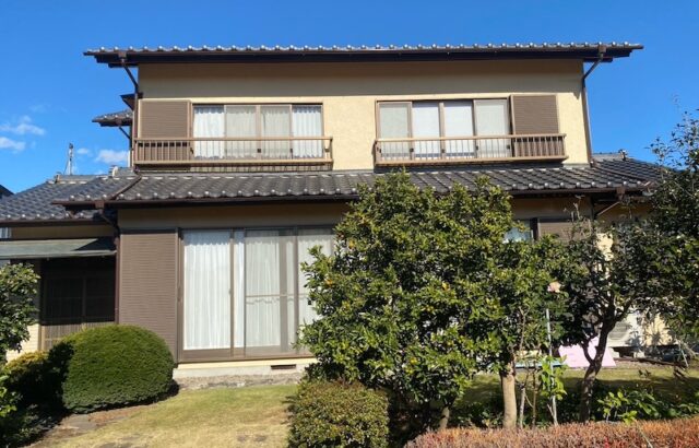 栃木県小山市 S様邸 外壁塗装工事「外壁に大きなクラックの補修跡がありましたが、きれいに直してくれました！」