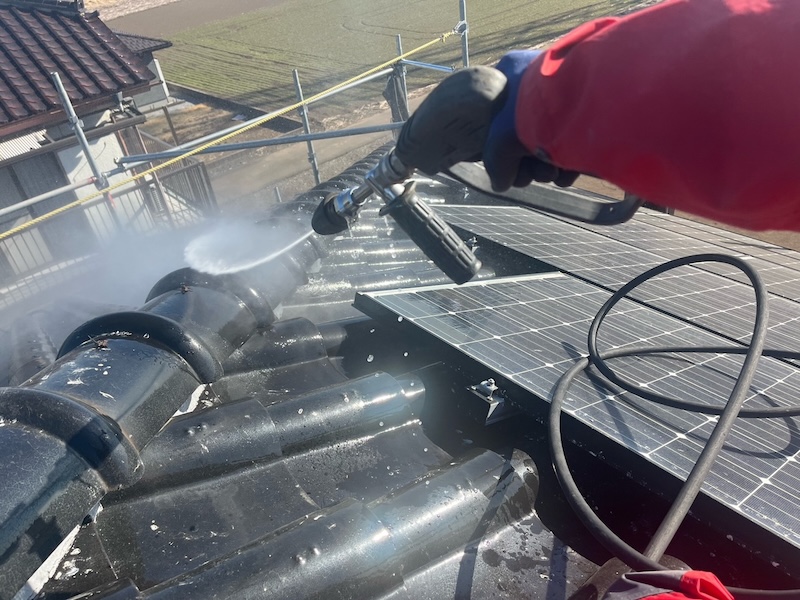 外壁塗装工事（ALC）のご依頼！施工前と瓦屋根の洗浄をレポート｜栃木県河内郡上三川町