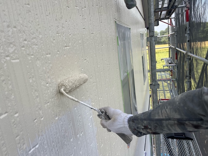 外壁塗装で使用するのはどんな塗料？外壁塗料の種類と選び方を解説！