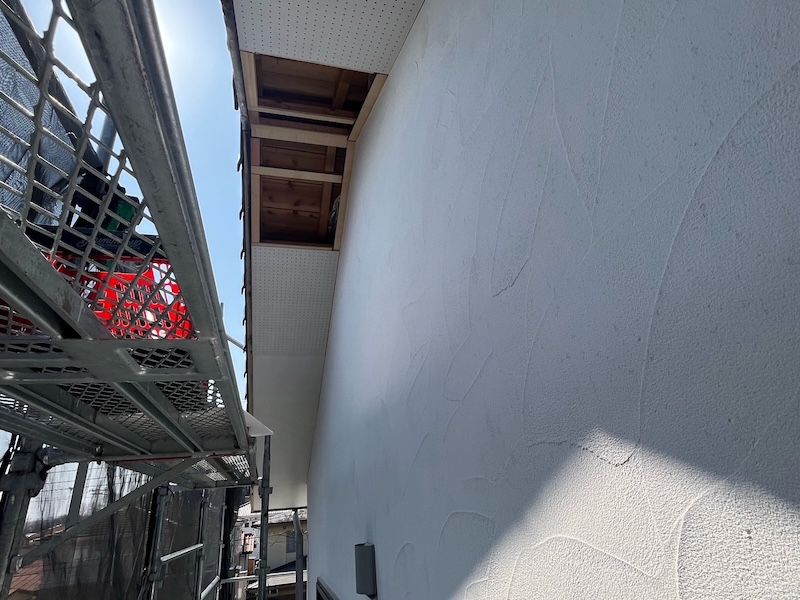 栃木県真岡市｜水が染みた跡が残る軒天井を点検・修繕しました！