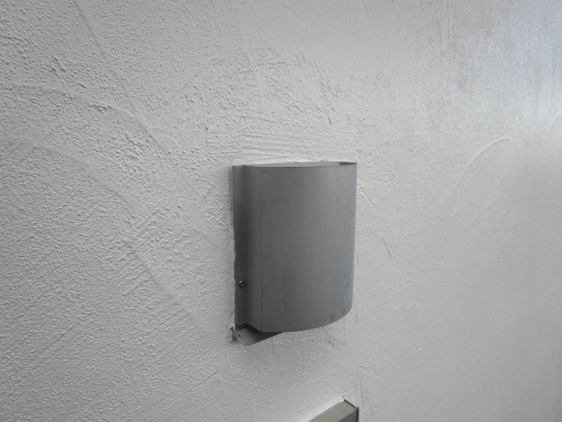 換気口天端に小さな庇を製作して設置しました|栃木県真岡市