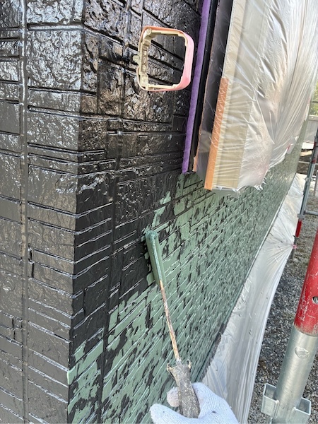 外壁はマルチカラー工法で塗装、高級感のある仕上がりになりました!|栃木県下野市