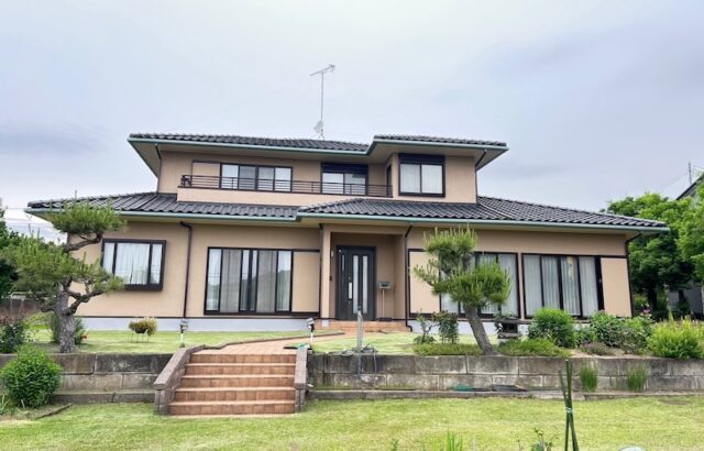 栃木県芳賀郡益子町 A様邸 外壁塗装・屋根板金塗装工事「職人さんが丁寧に作業してくれて満足しています」
