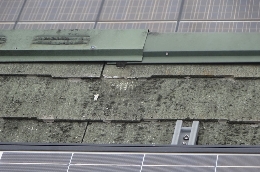 栃木県河内郡上三川町|劣化の激しい屋根はカバー工事を実施!施工前と高圧洗浄作業