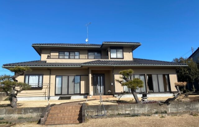 栃木県芳賀郡益子町 A様邸 外壁塗装・屋根板金塗装工事「職人さんが丁寧に作業してくれて満足しています」