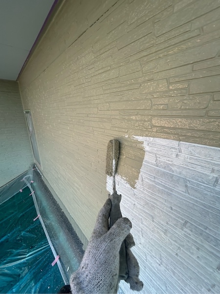 マルチカラー工法とは?単色塗りとマルチカラー工法の違いを実例でご紹介!