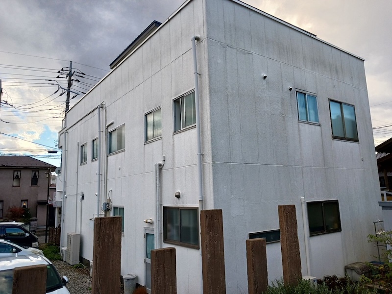 栃木県真岡市|T様より屋上・外壁塗装工事のご依頼|施工前・クラックの症状をレポート