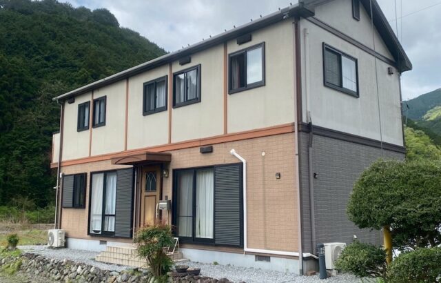 栃木県鹿沼市 S様邸 屋根塗装・外壁塗装工事「暑い中、一生懸命塗装してくれてありがとうございます。」